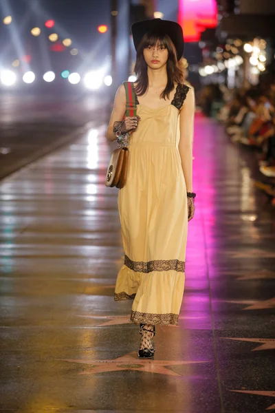 Look 44